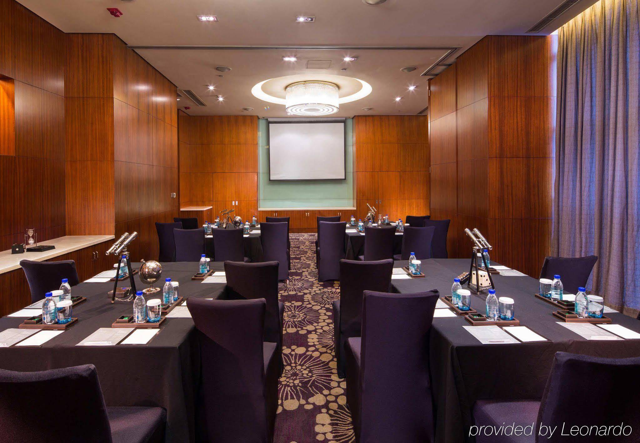 Renaissance Chengdu Hotel Екстериор снимка