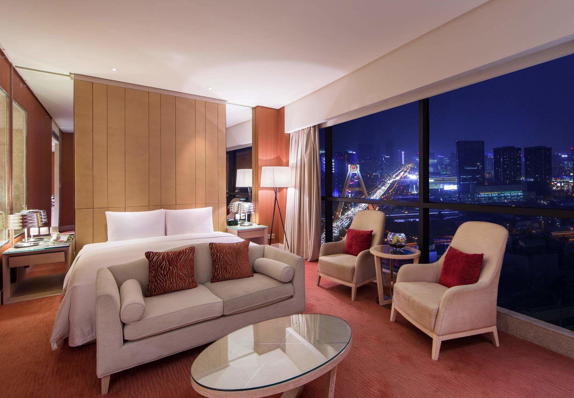 Renaissance Chengdu Hotel Екстериор снимка