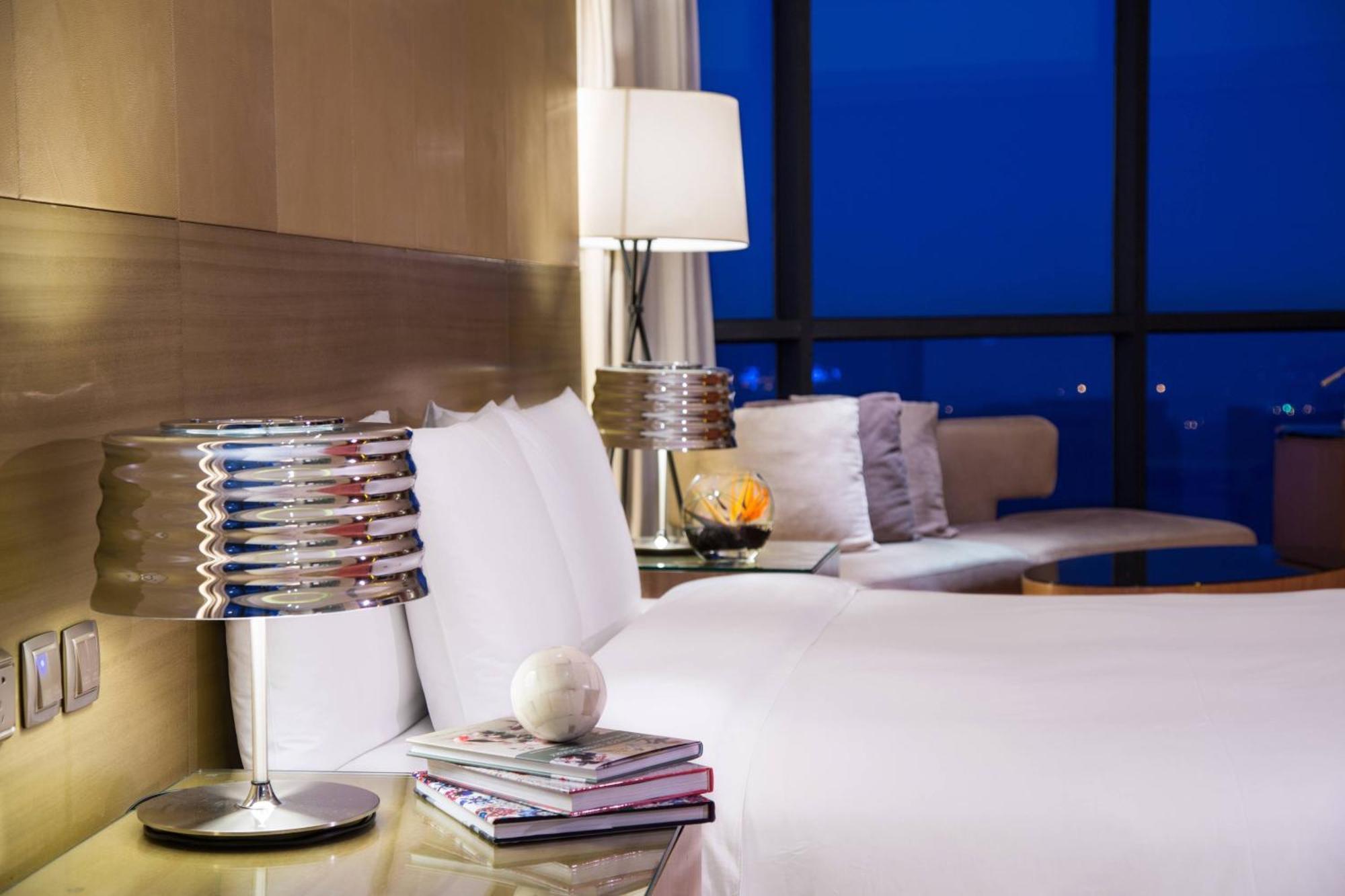 Renaissance Chengdu Hotel Екстериор снимка
