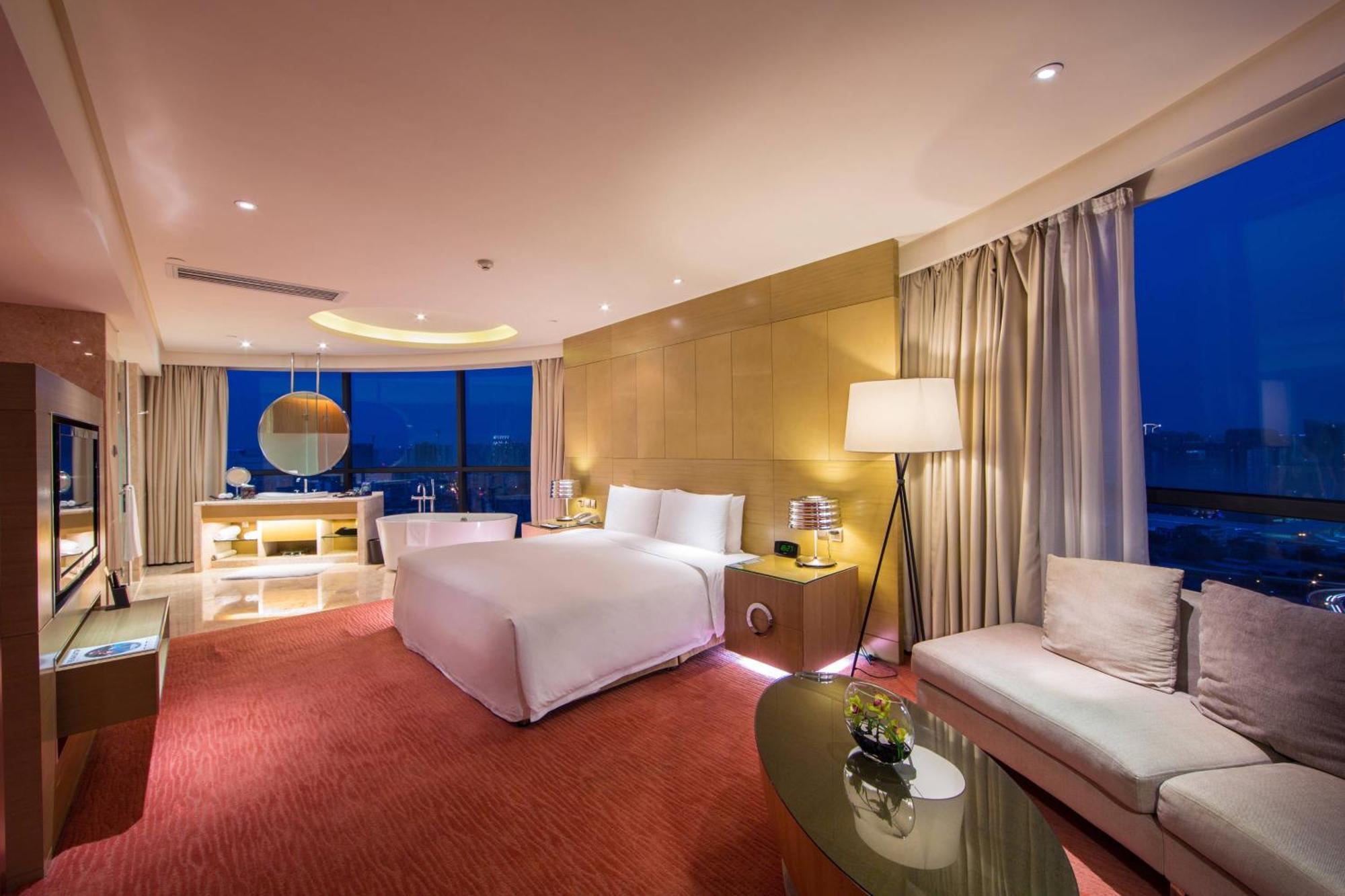 Renaissance Chengdu Hotel Екстериор снимка