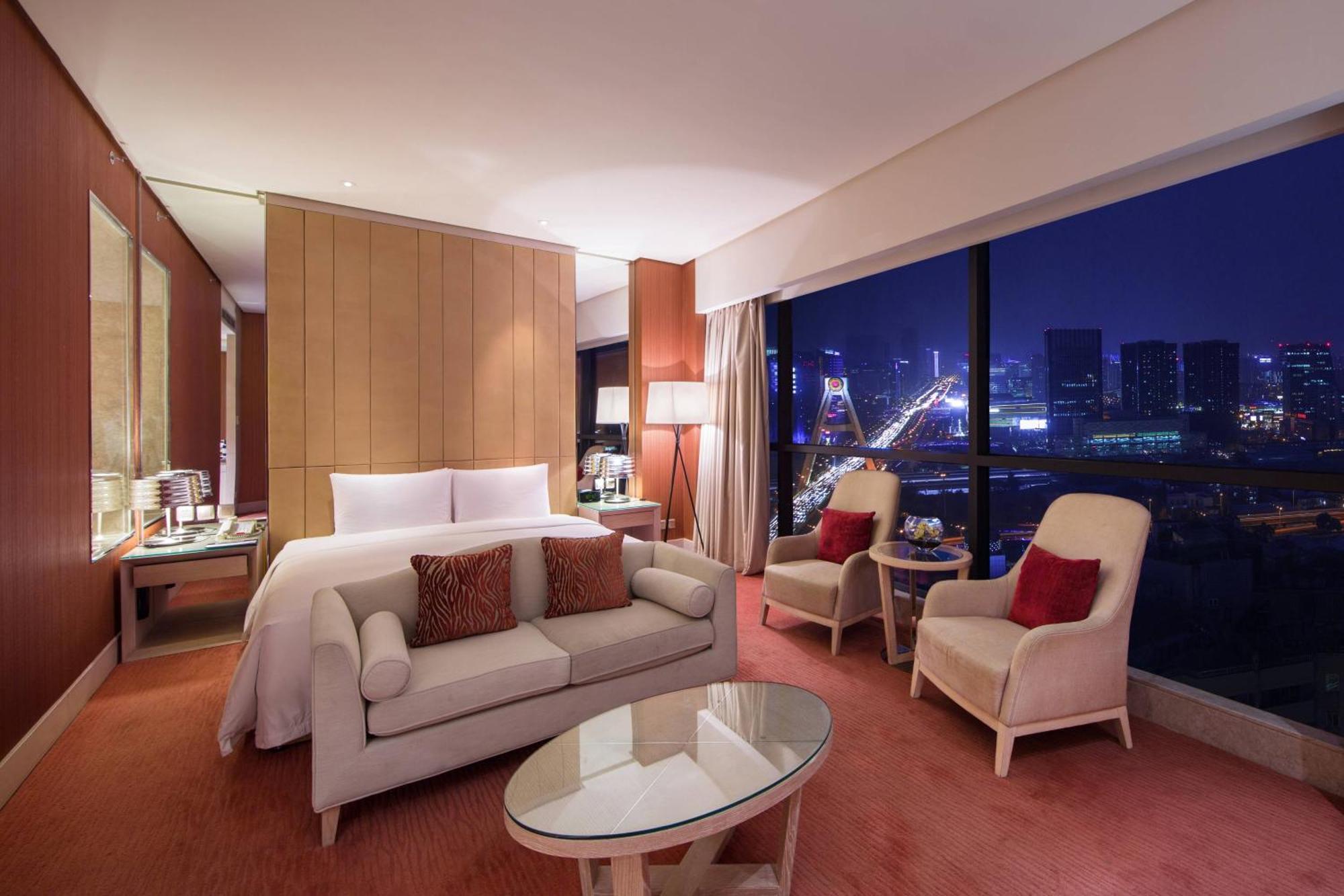Renaissance Chengdu Hotel Екстериор снимка