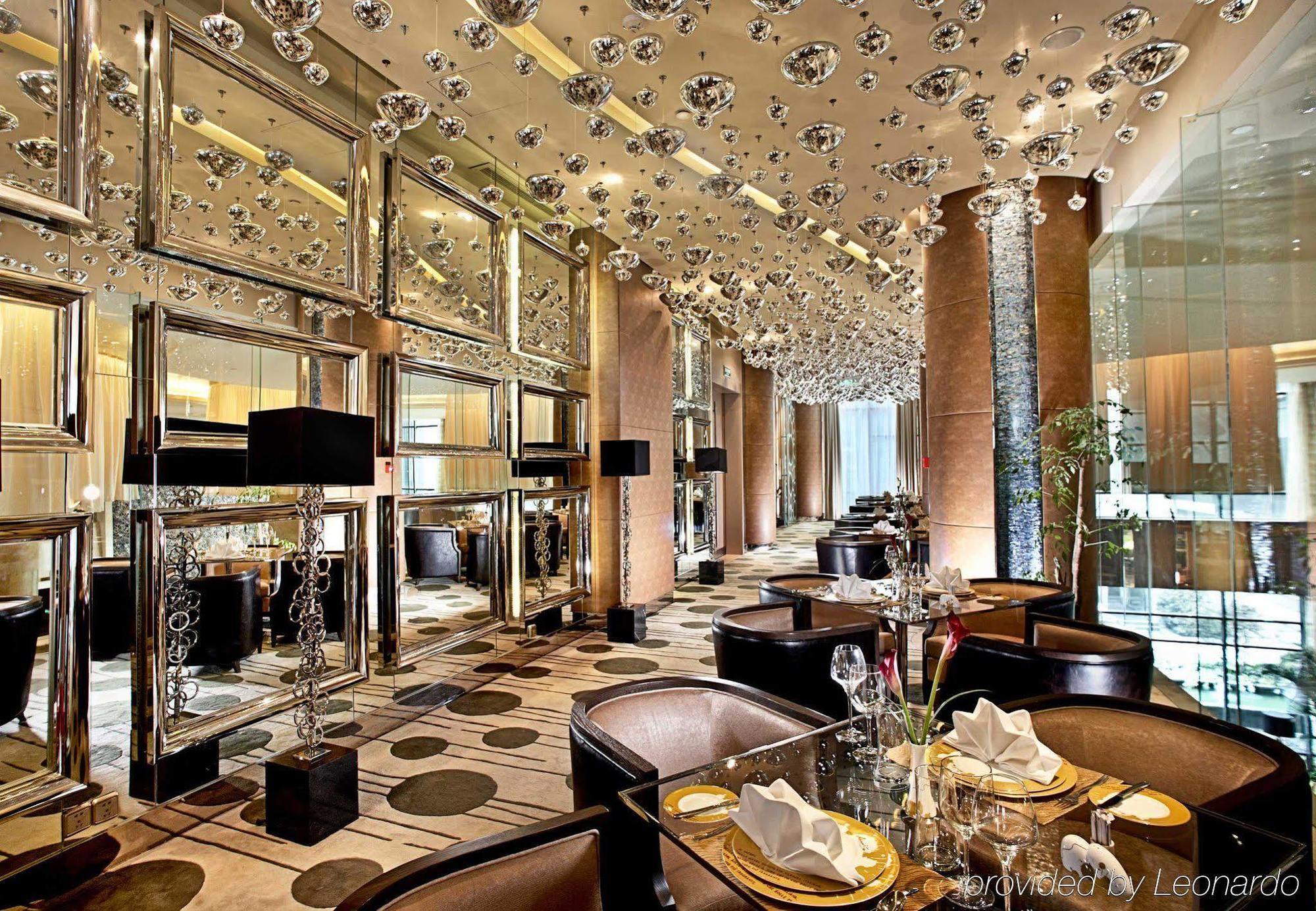 Renaissance Chengdu Hotel Екстериор снимка