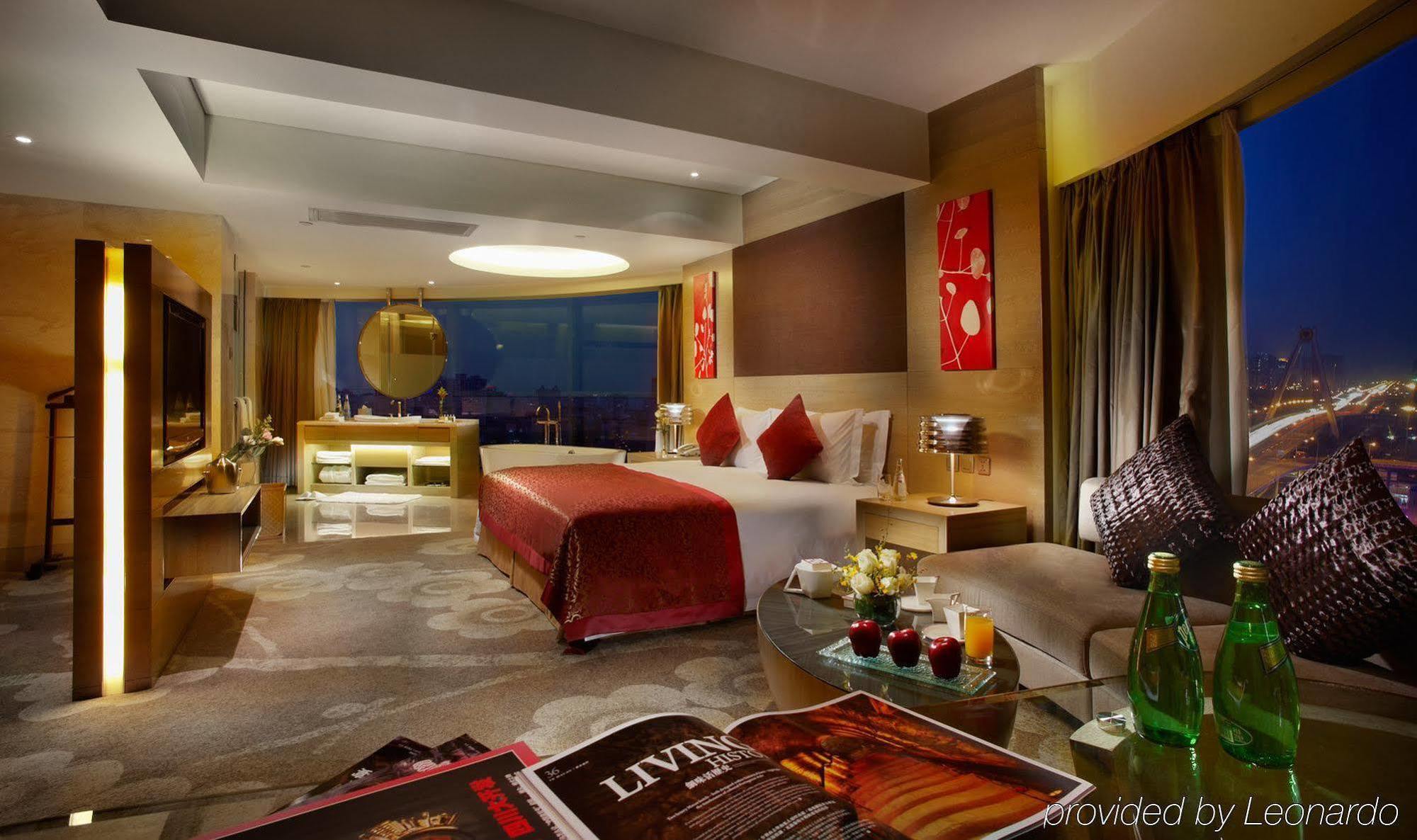Renaissance Chengdu Hotel Екстериор снимка