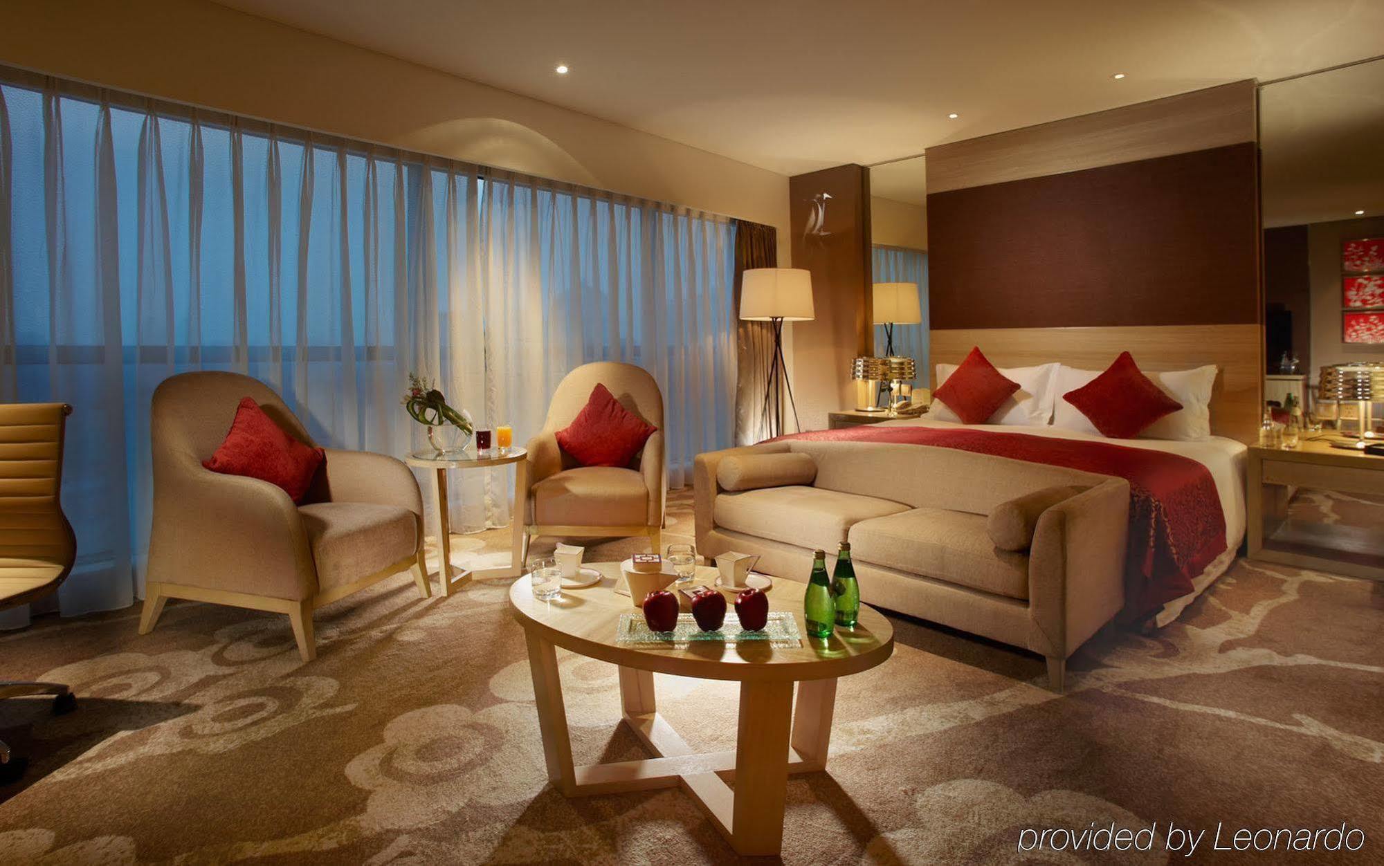 Renaissance Chengdu Hotel Екстериор снимка
